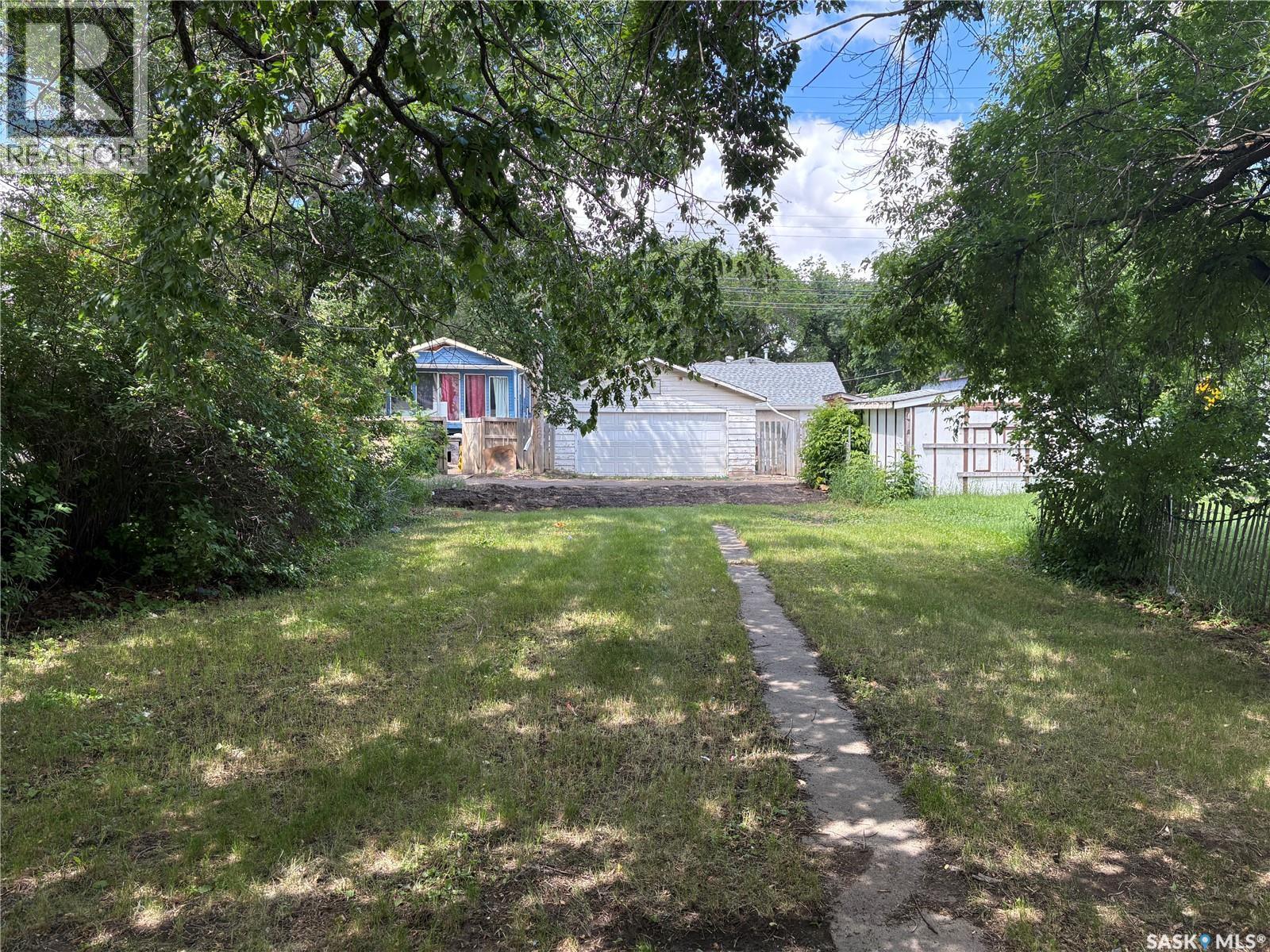 115 L Avenue S, Saskatoon, SK - Outdoor
