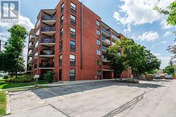 606 - 536 11TH AVENUE Hanover, ON N4N 2S4