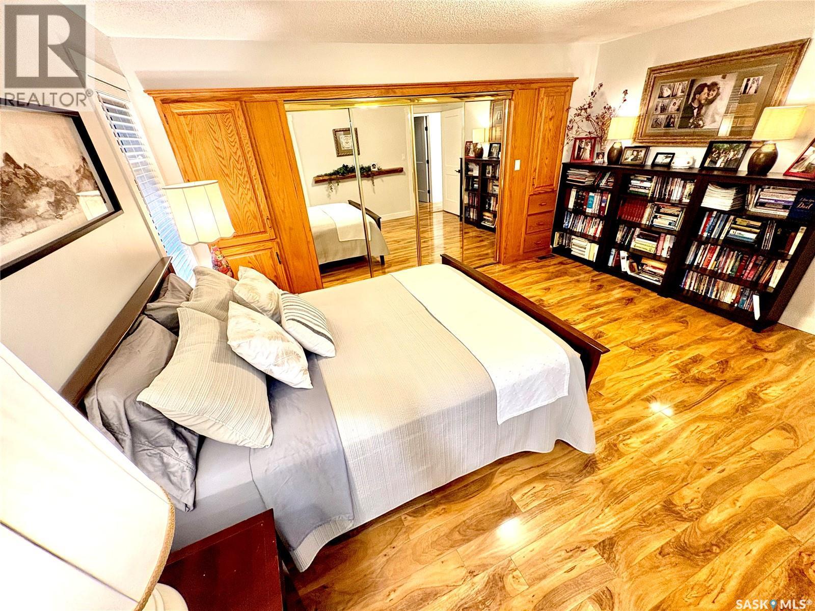 Hague Acreage, Rosthern Rm No. 403, SK - Indoor