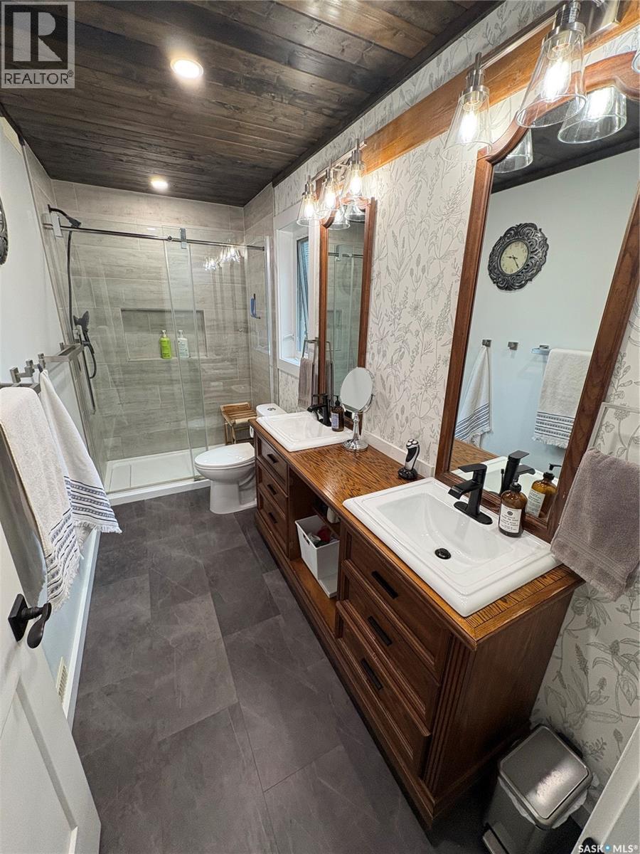 Hague Acreage, Rosthern Rm No. 403, SK - Indoor Photo Showing Bathroom