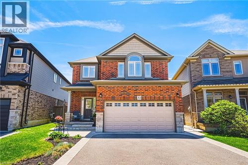 32 Dulgaren Street, Hamilton, ON - Outdoor