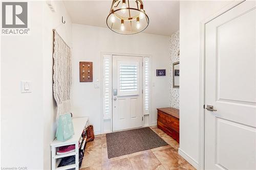 32 Dulgaren Street, Hamilton, ON - Indoor Photo Showing Other Room