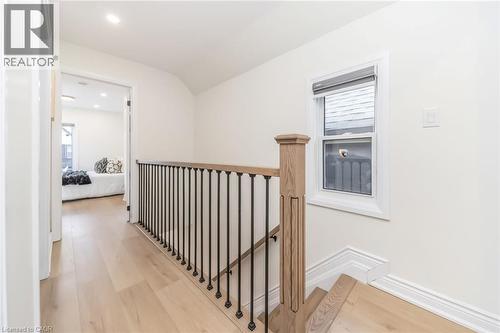 40 Glendale Avenue N, Hamilton, ON - Indoor Photo Showing Other Room