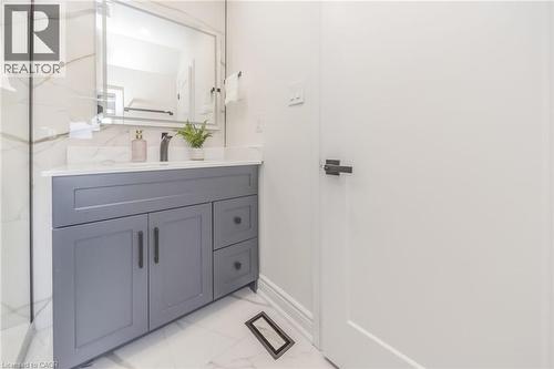 40 Glendale Avenue N, Hamilton, ON - Indoor
