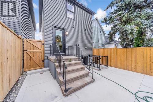40 Glendale Avenue N, Hamilton, ON - Outdoor With Exterior