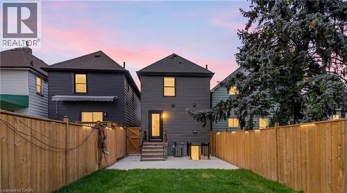 40 Glendale Avenue N, Hamilton, ON - Outdoor