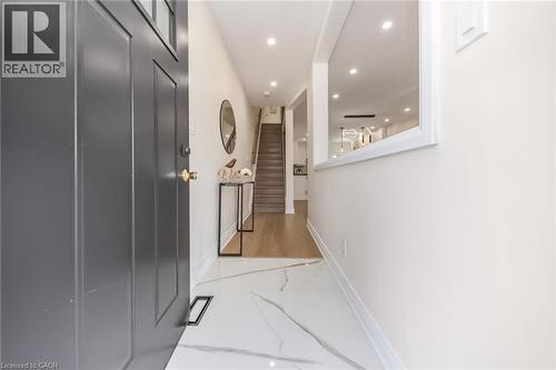 40 Glendale Avenue N, Hamilton, ON - Indoor Photo Showing Other Room