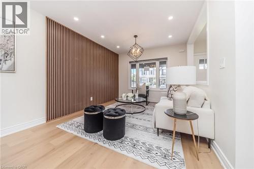 40 Glendale Avenue N, Hamilton, ON - Indoor