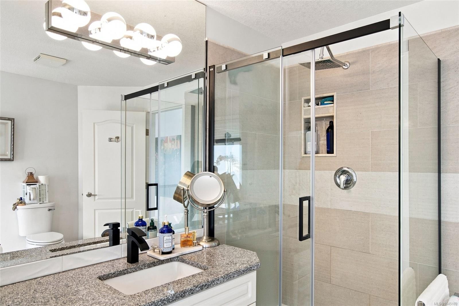 6343 Icarus Dr, Nanaimo, BC