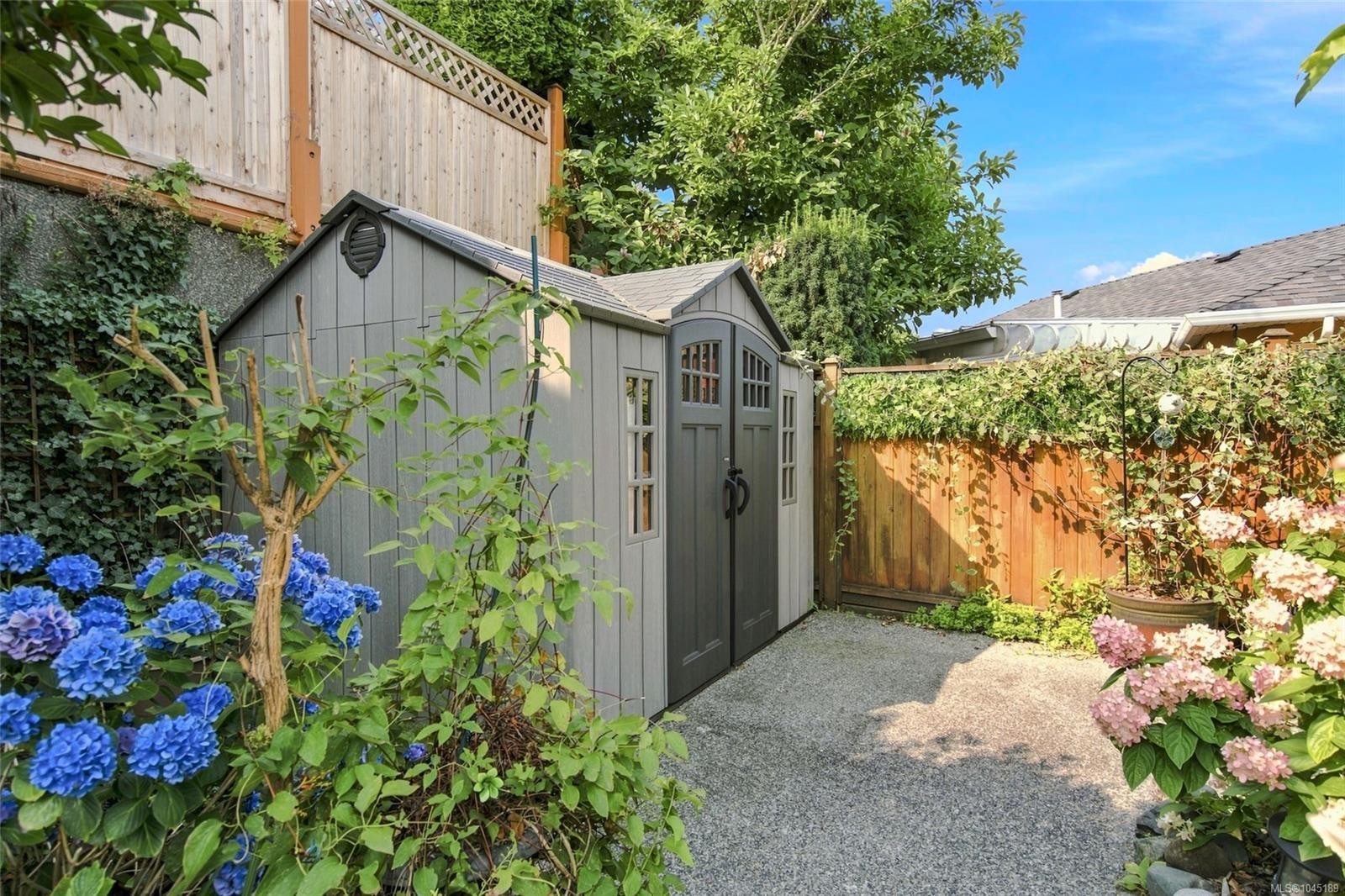 6343 Icarus Dr, Nanaimo, BC