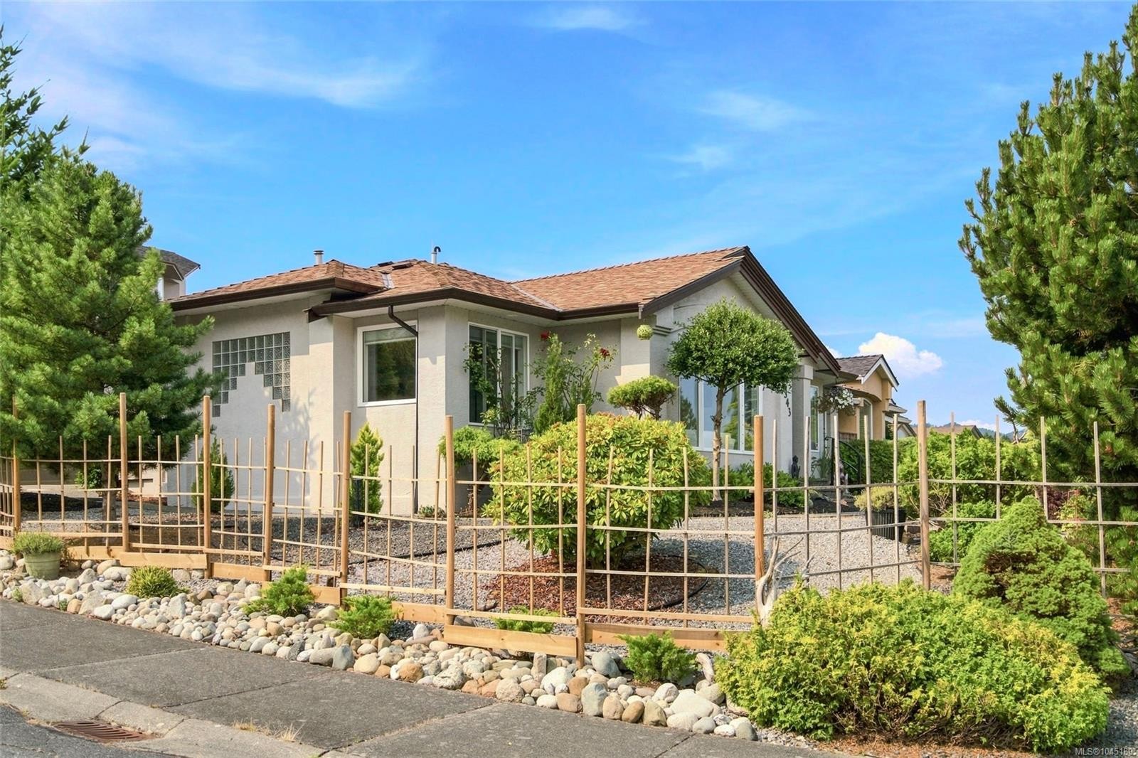 6343 Icarus Dr, Nanaimo, BC