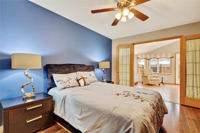 18 Thunder Bay, Winnipeg, MB - Indoor Photo Showing Bedroom