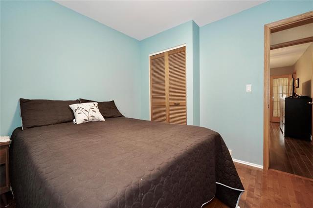 18 Thunder Bay, Winnipeg, MB - Indoor Photo Showing Bedroom