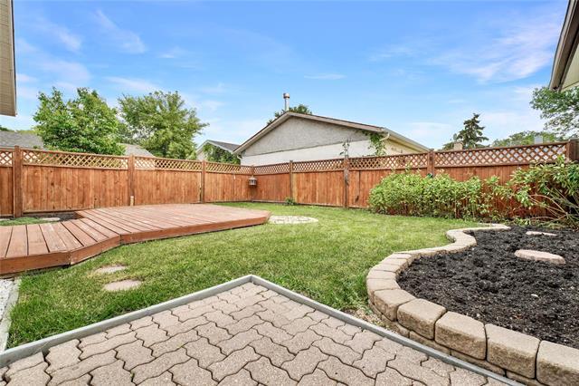 18 Thunder Bay, Winnipeg, MB - Outdoor