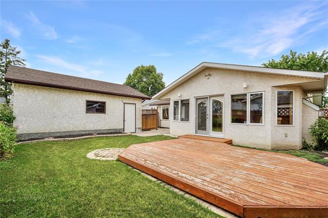 18 Thunder Bay, Winnipeg, MB - Outdoor
