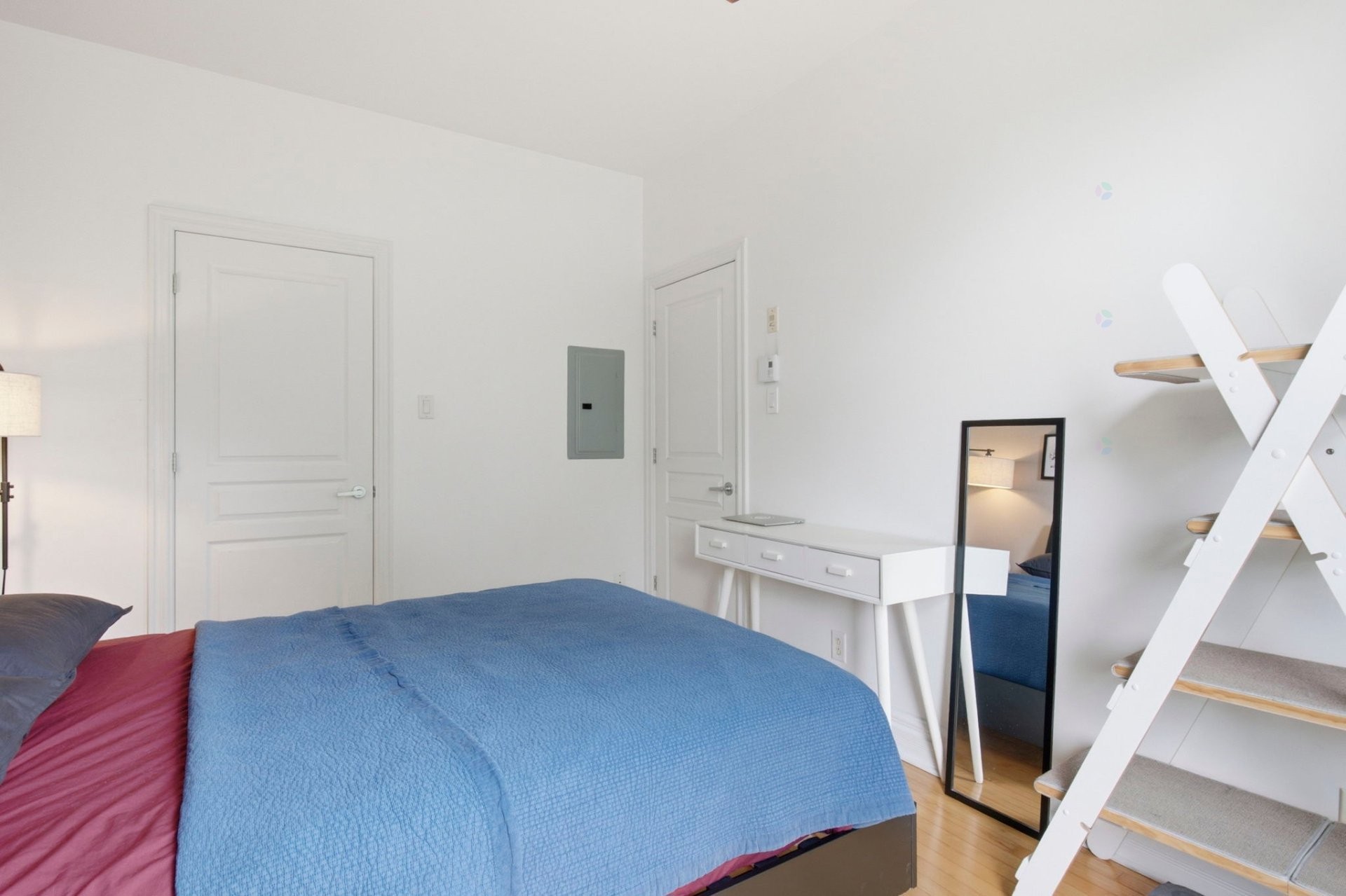 Bedroom - 206-1300 Rue Pauline-Julien, Montréal (Le Plateau-Mont-Royal), QC - Indoor Photo Showing Bedroom