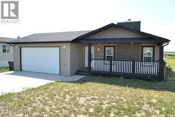 7 2004 Alice ROAD Estevan, SK S4A 1G7