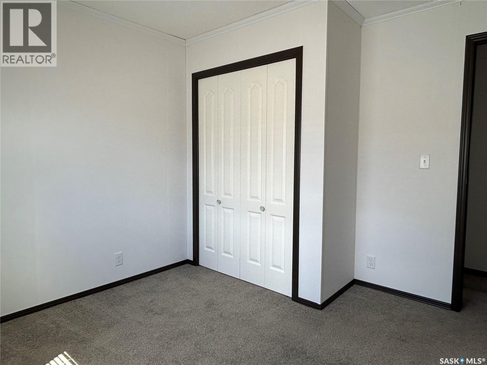 7 2004 Alice Road, Estevan, SK - Indoor Photo Showing Other Room