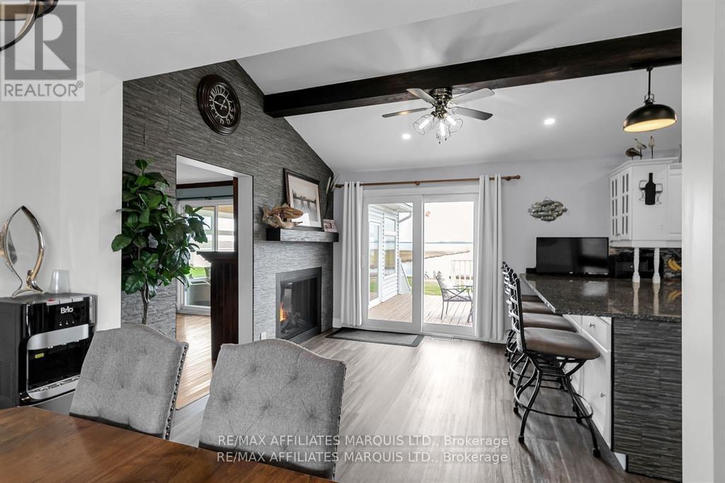 6576 Tree Haven Road, South Glengarry, ON - Indoor Photo Showing Living Room With Fireplace