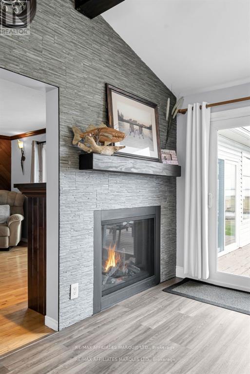 6576 Tree Haven Road, South Glengarry, ON - Indoor Photo Showing Living Room With Fireplace