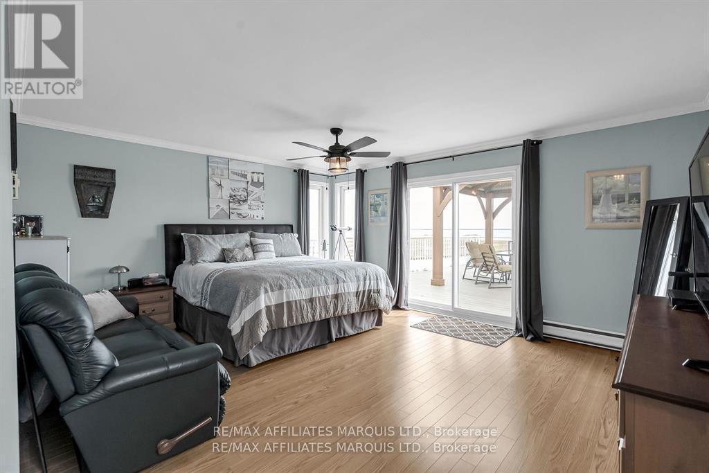 6576 Tree Haven Road, South Glengarry, ON - Indoor Photo Showing Bedroom