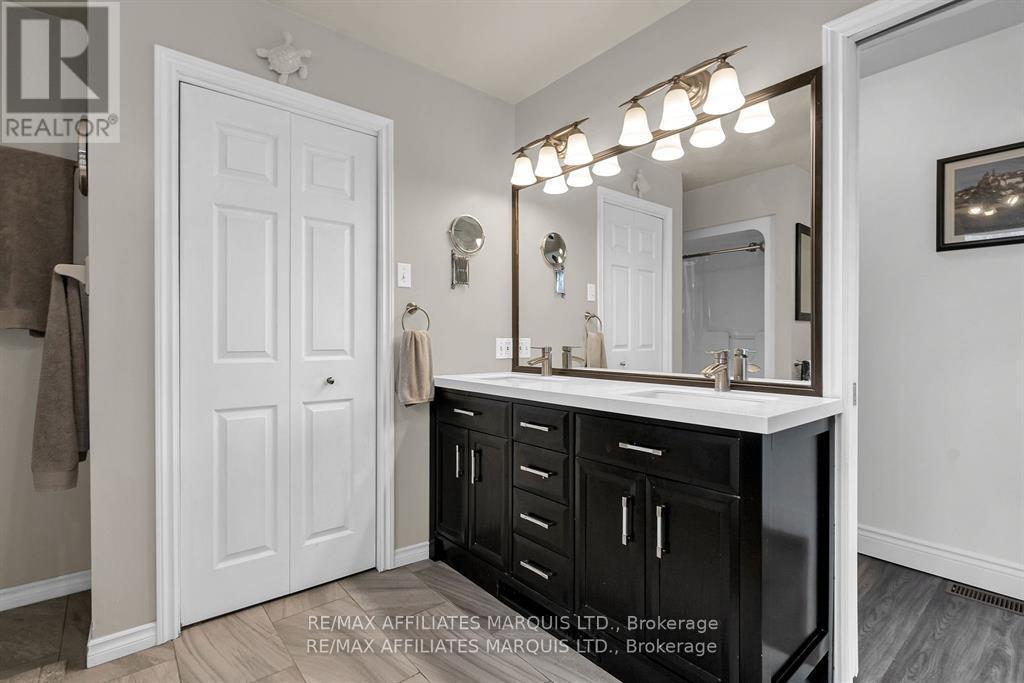 6576 Tree Haven Road, South Glengarry, ON - Indoor Photo Showing Bathroom