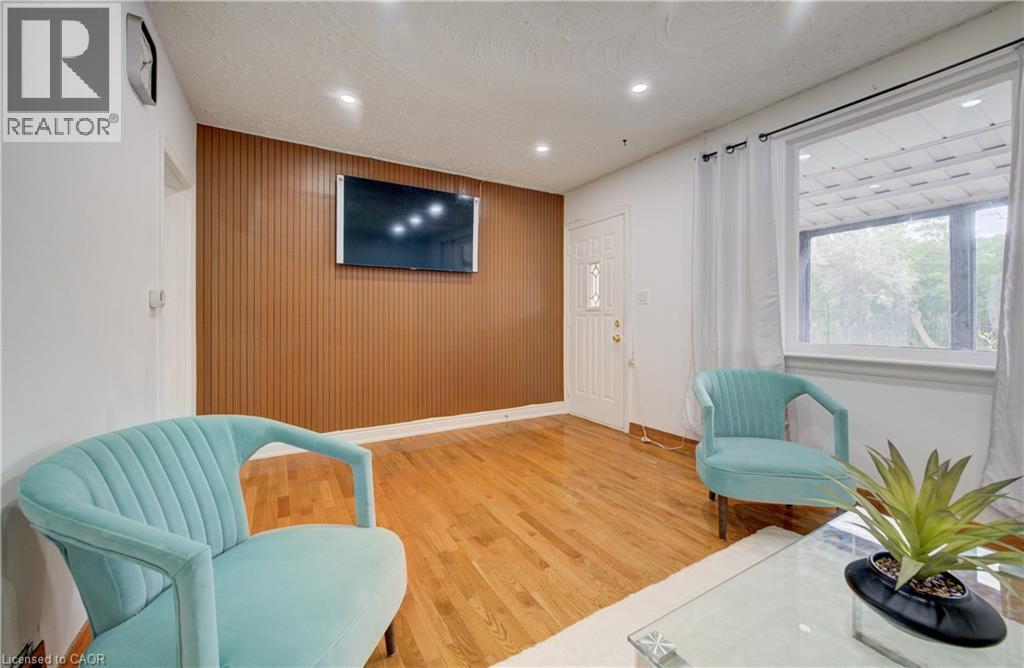 182 Avalon Place, Kitchener, ON - Indoor