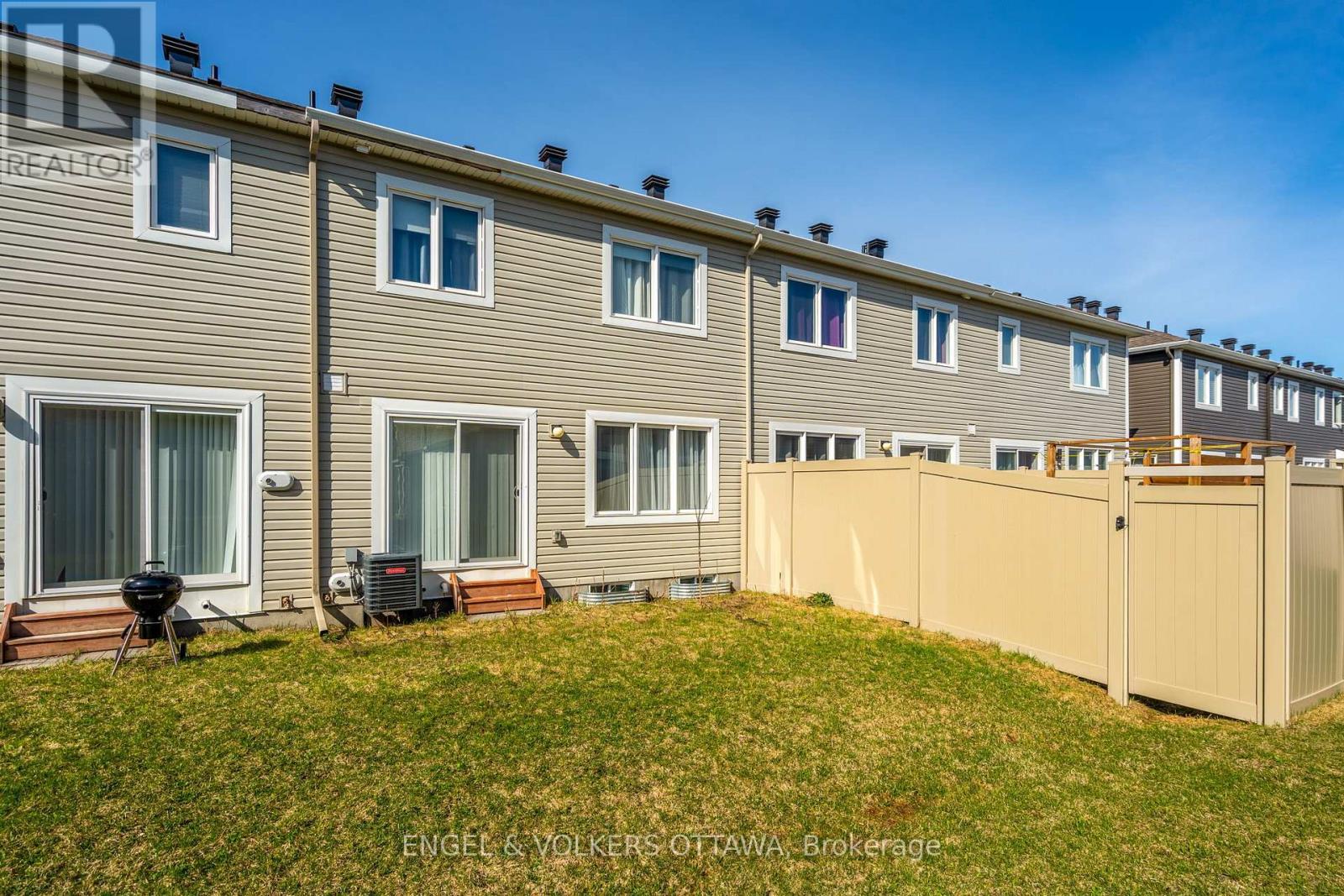 135 Lanceleaf Way, Ottawa, ON - Outdoor With Exterior