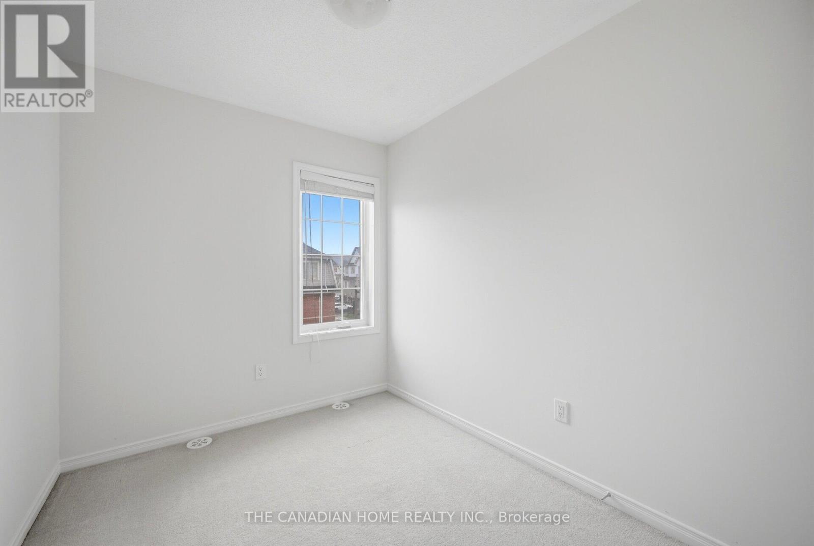 99 Danzatore Path, Oshawa, ON - Indoor Photo Showing Other Room