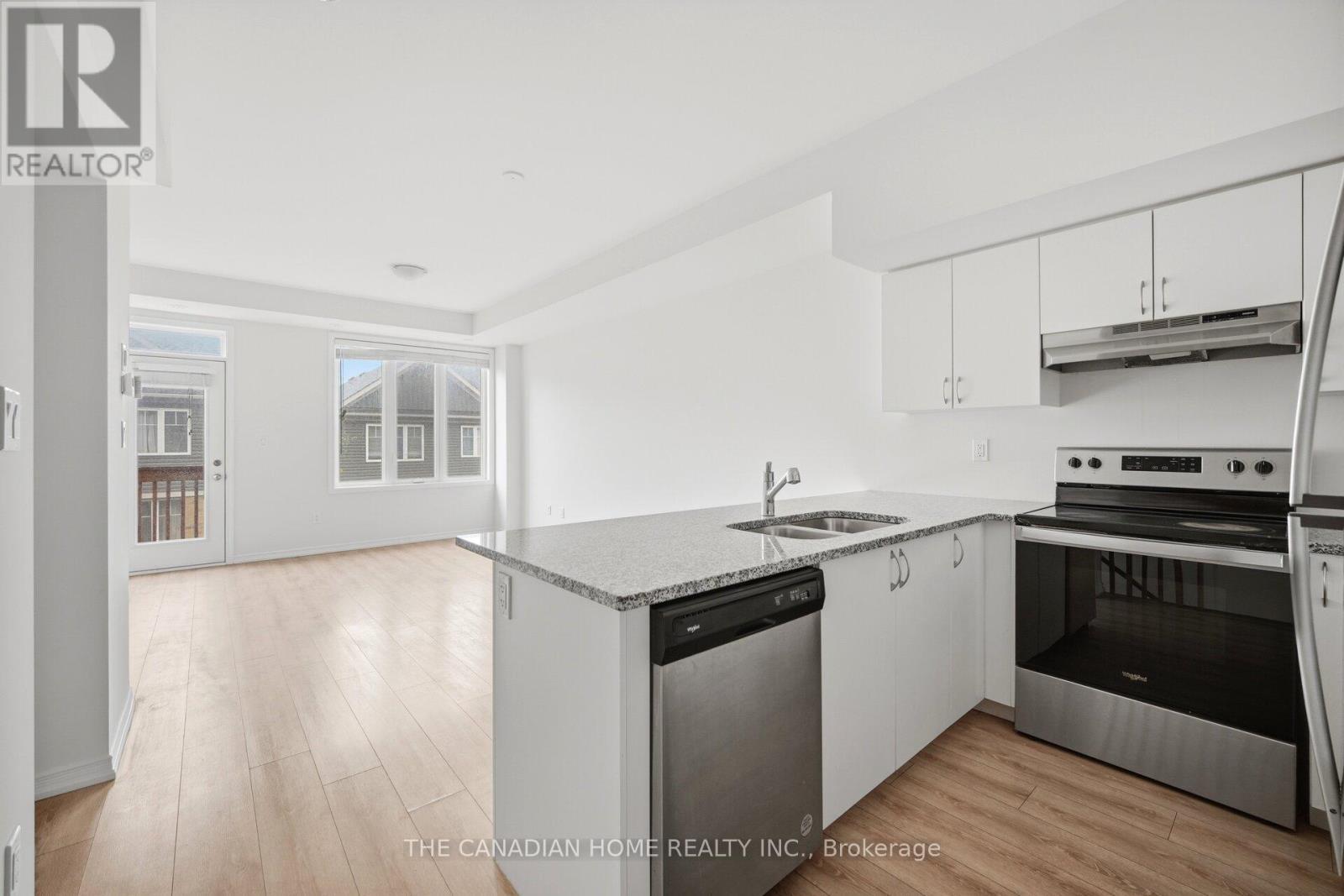 99 Danzatore Path, Oshawa, ON - Indoor Photo Showing Kitchen With Double Sink
