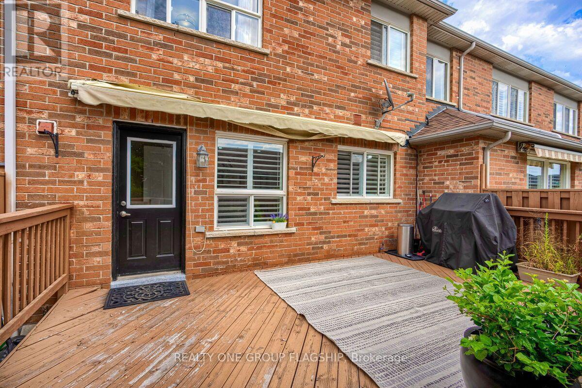 5846 Tenth Line W, Mississauga, ON - Outdoor With Deck Patio Veranda With Exterior