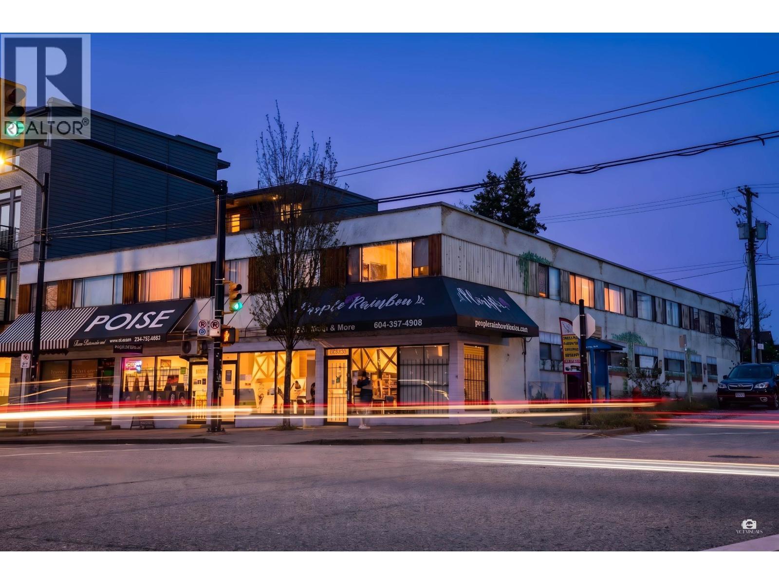 4384 Fraser Street, Vancouver, BC - Outdoor