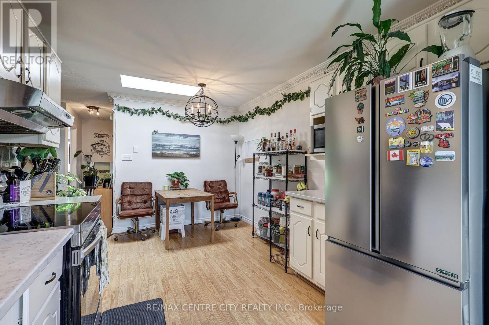37 Fifth Avenue, St. Thomas, ON - Indoor