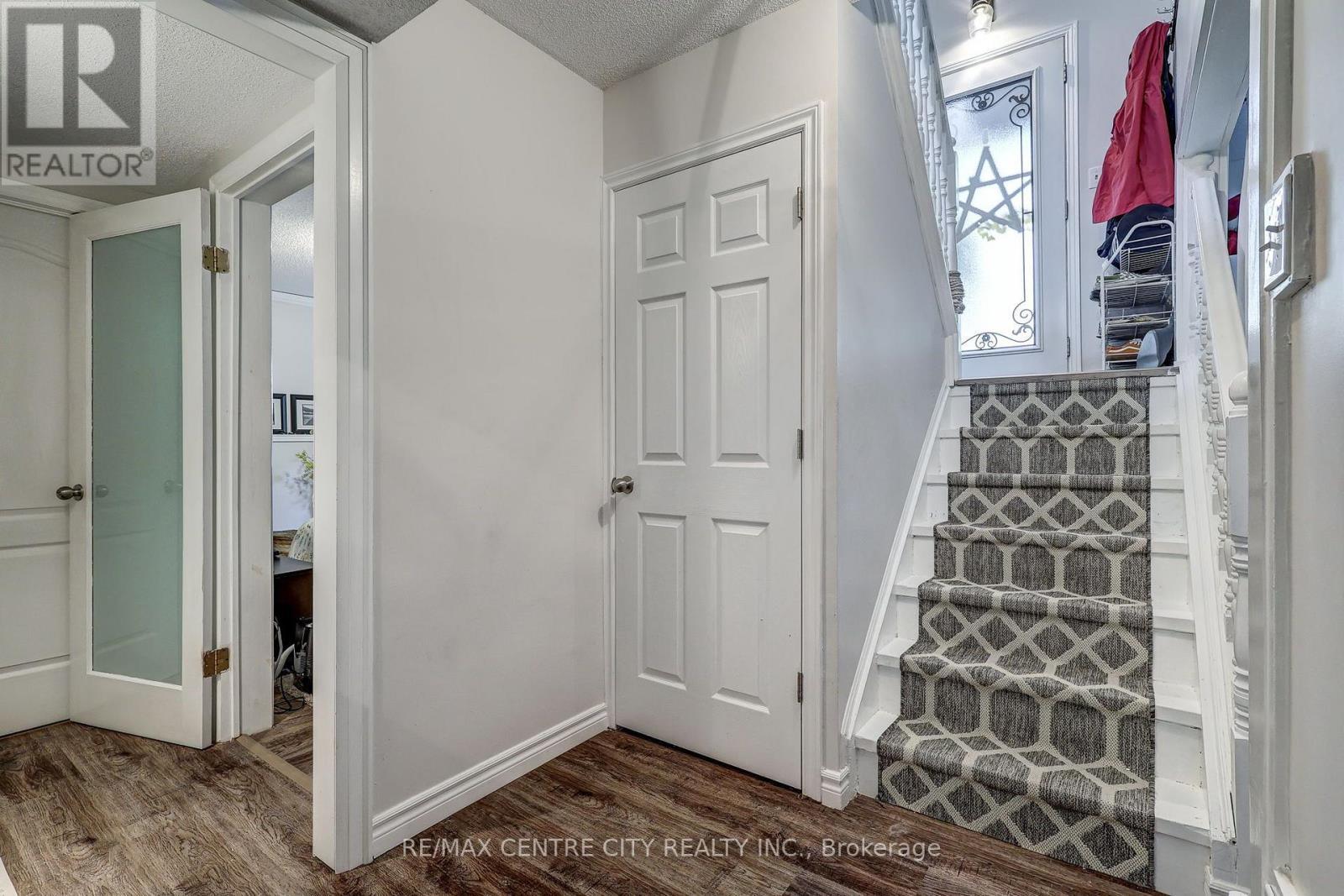 37 Fifth Avenue, St. Thomas, ON - Indoor Photo Showing Other Room