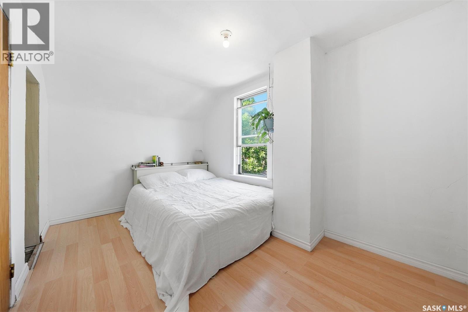 611 J Avenue S, Saskatoon, SK - Indoor Photo Showing Bedroom