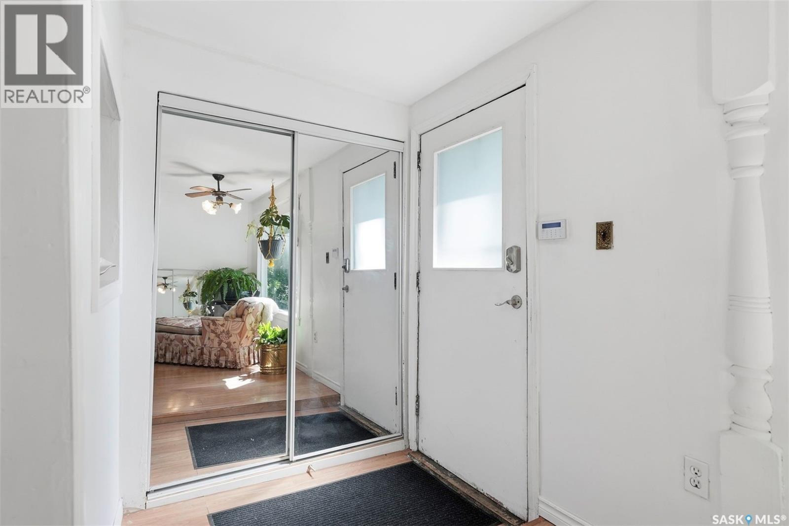 611 J Avenue S, Saskatoon, SK - Indoor Photo Showing Other Room