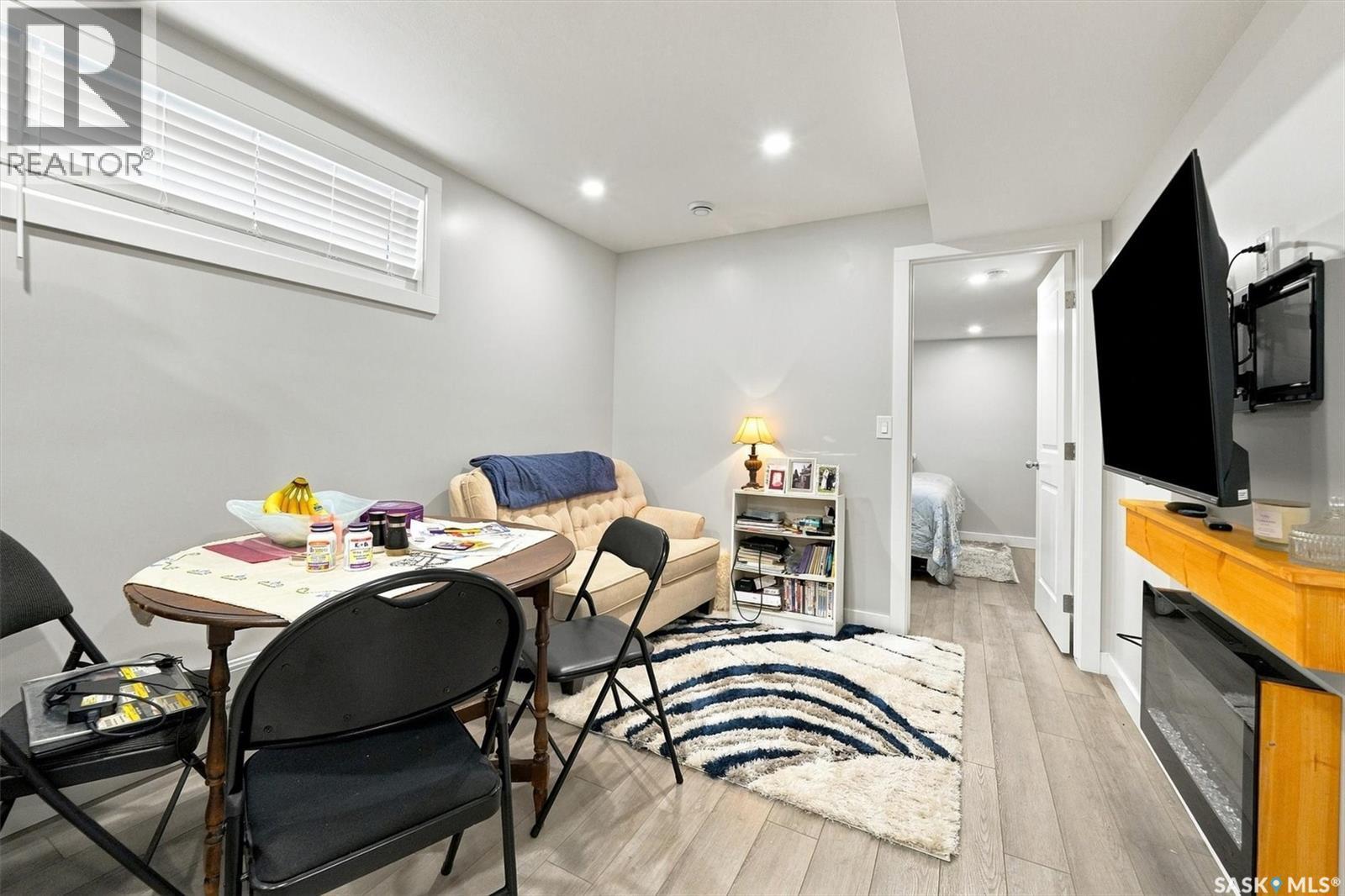 143 Barrett Street, Saskatoon, SK - Indoor