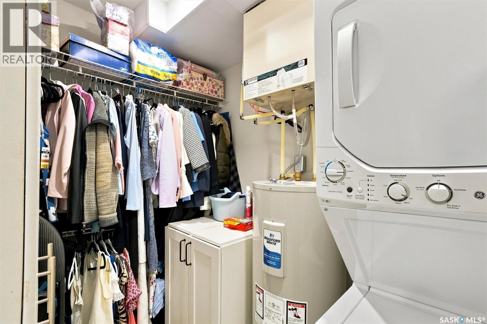 143 Barrett Street, Saskatoon, SK - Indoor Photo Showing Laundry Room
