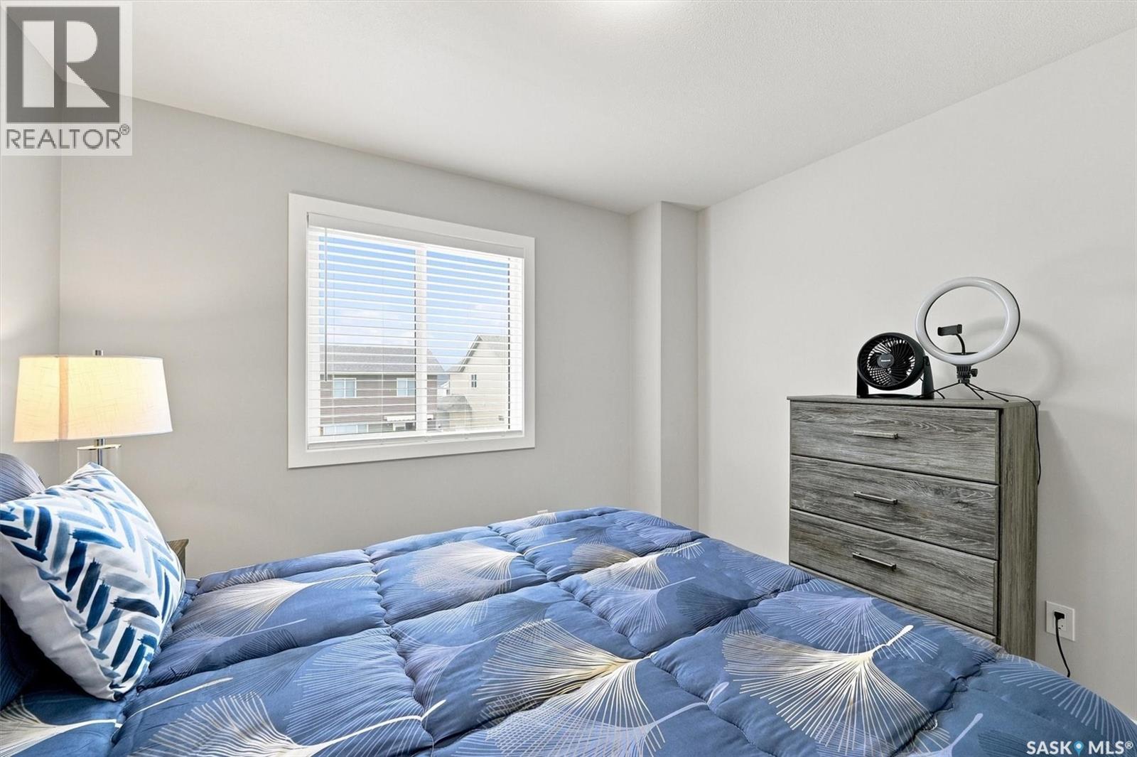 143 Barrett Street, Saskatoon, SK - Indoor Photo Showing Bedroom