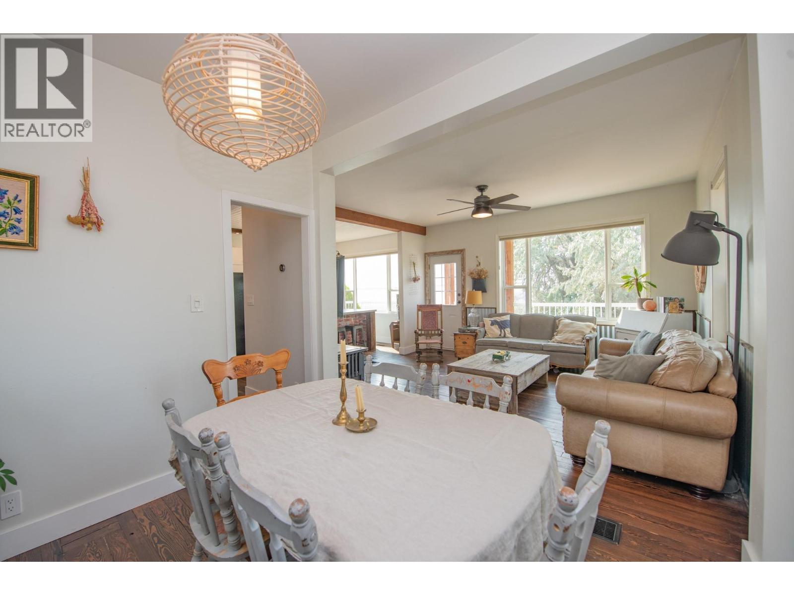 9211 6 Highway, Coldstream, BC - Indoor