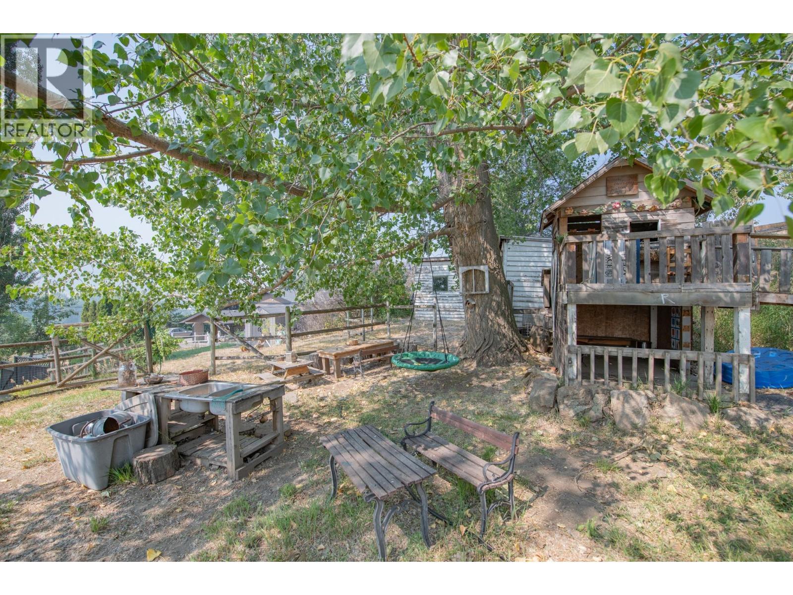 9211 6 Highway, Coldstream, BC - Outdoor With Deck Patio Veranda