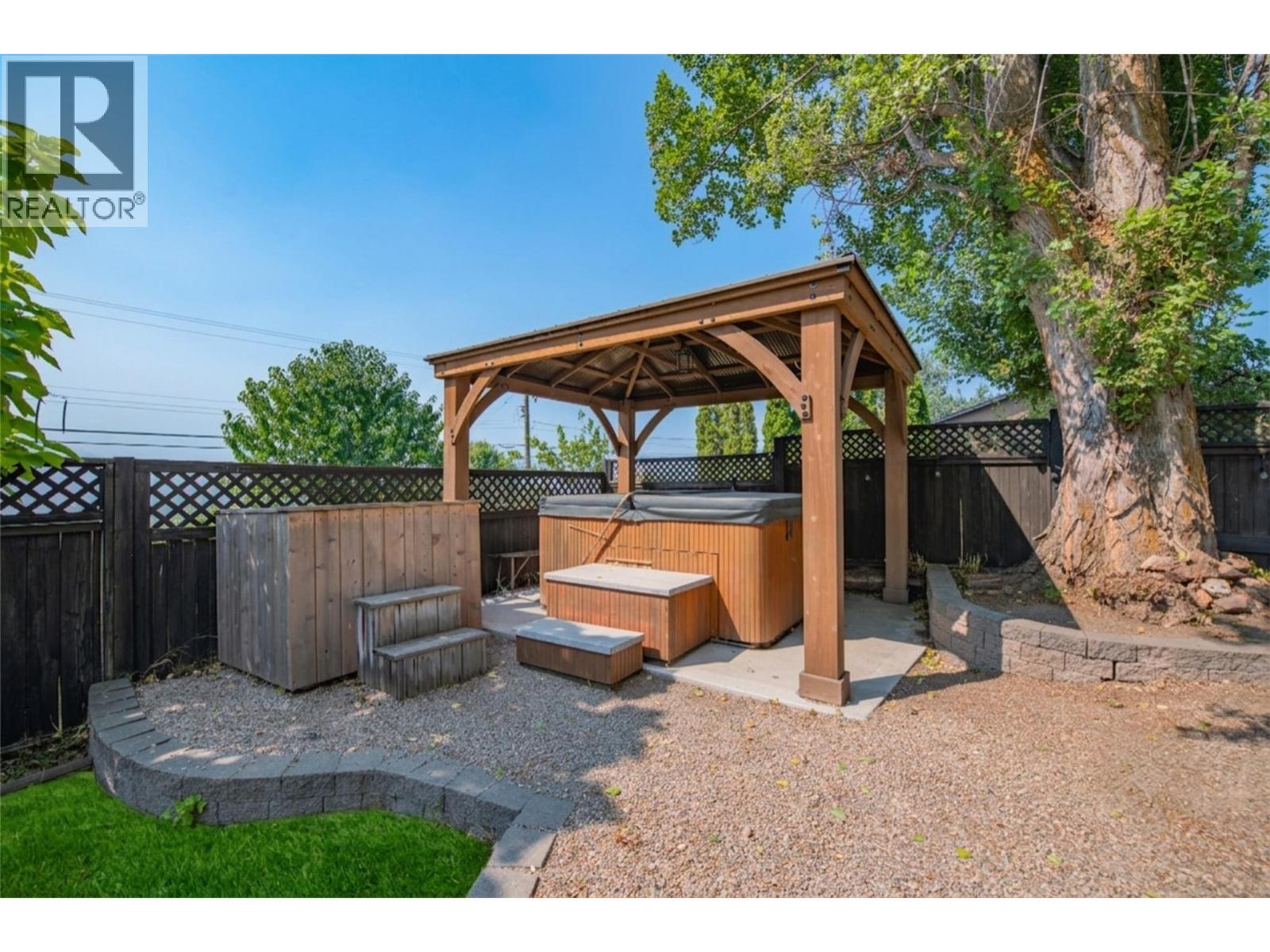9211 6 Highway, Coldstream, BC - Outdoor