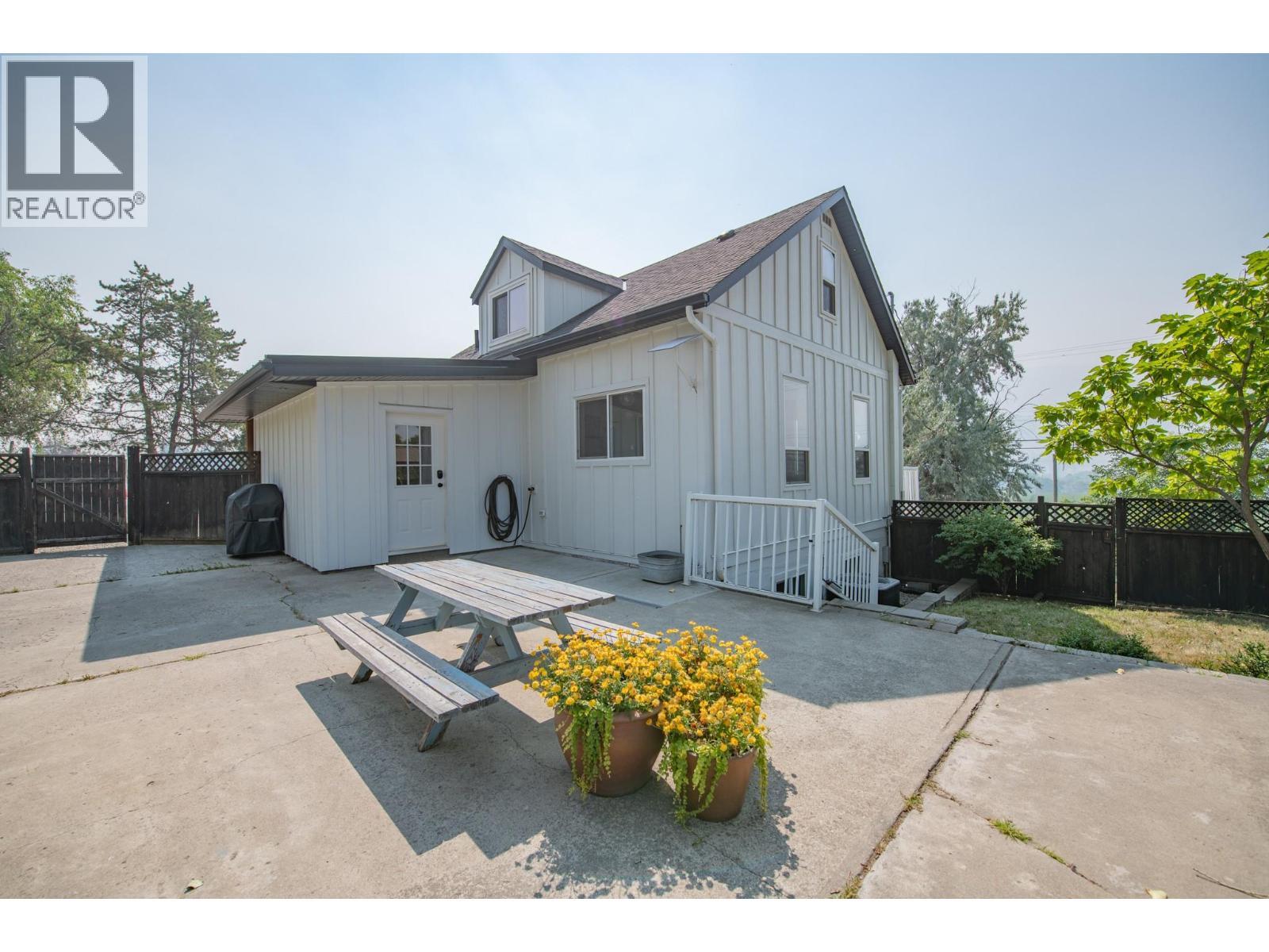 9211 6 Highway, Coldstream, BC - Outdoor