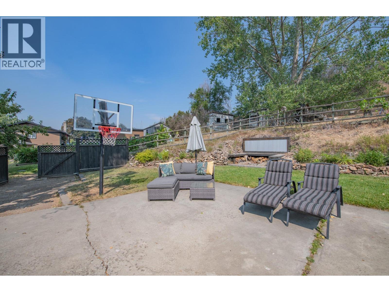 9211 6 Highway, Coldstream, BC - Outdoor With Deck Patio Veranda