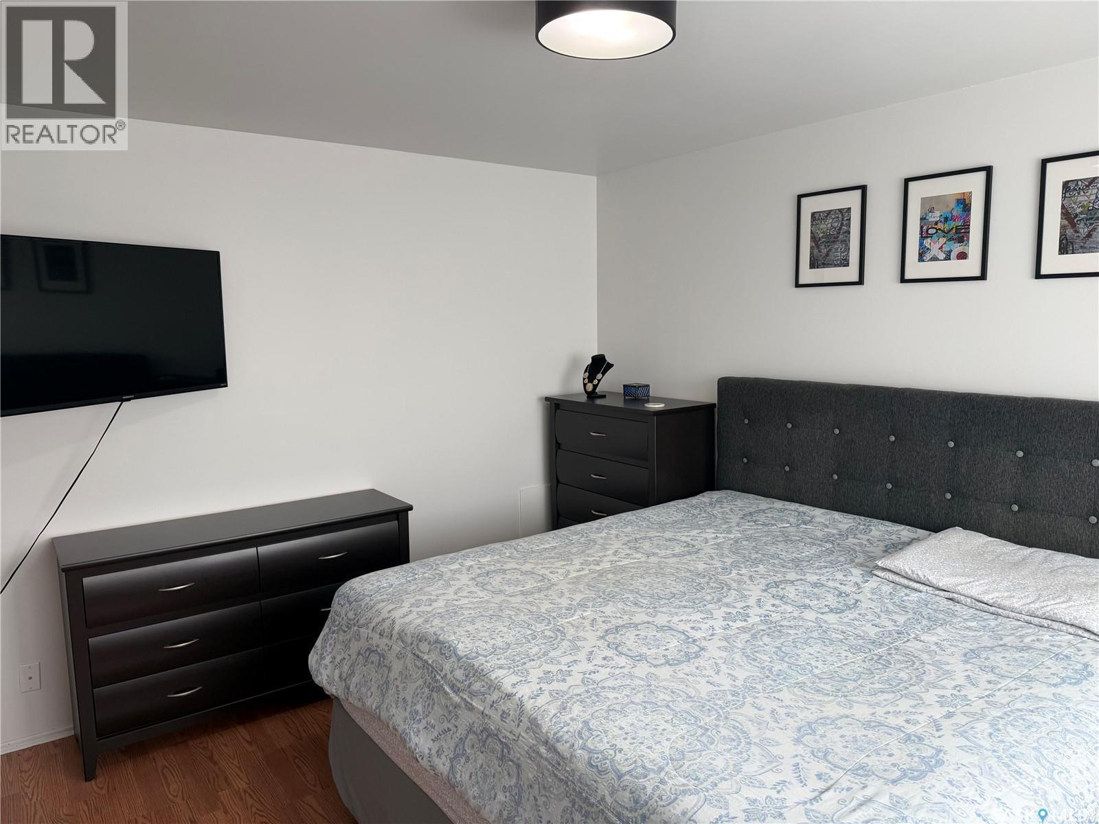 407 5Th Street E, Wynyard, SK - Indoor Photo Showing Bedroom