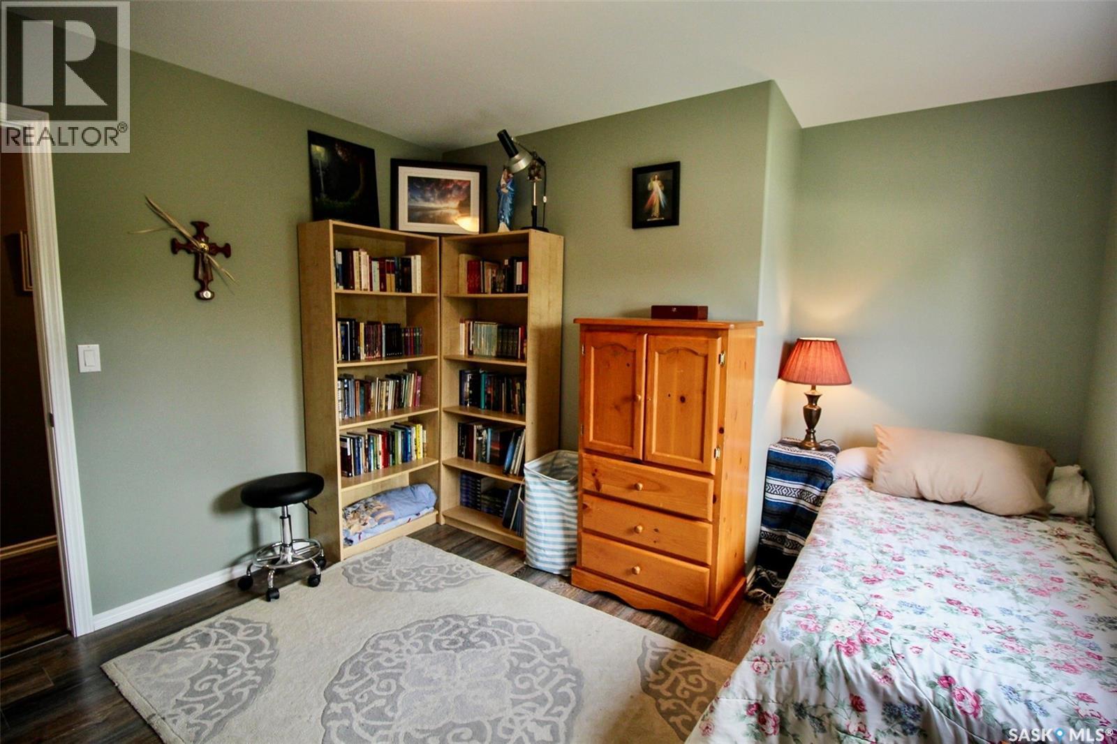 300 7Th Street, Vonda, SK - Indoor Photo Showing Bedroom
