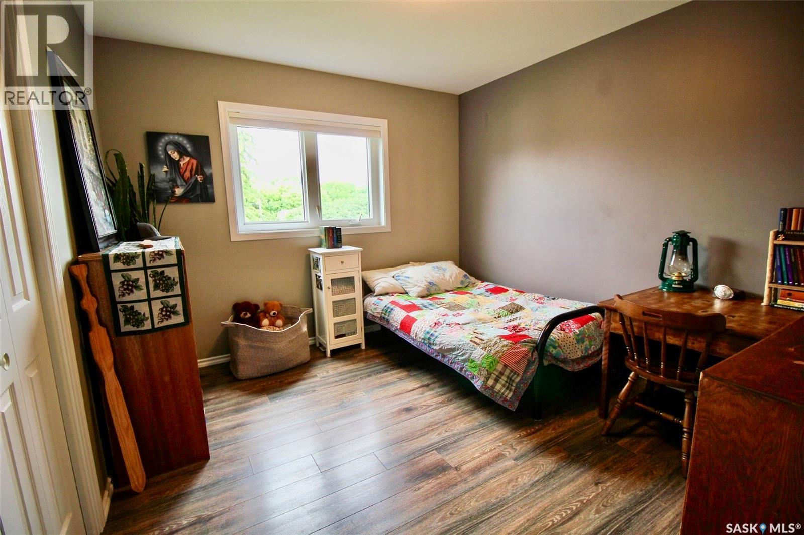 300 7Th Street, Vonda, SK - Indoor Photo Showing Bedroom
