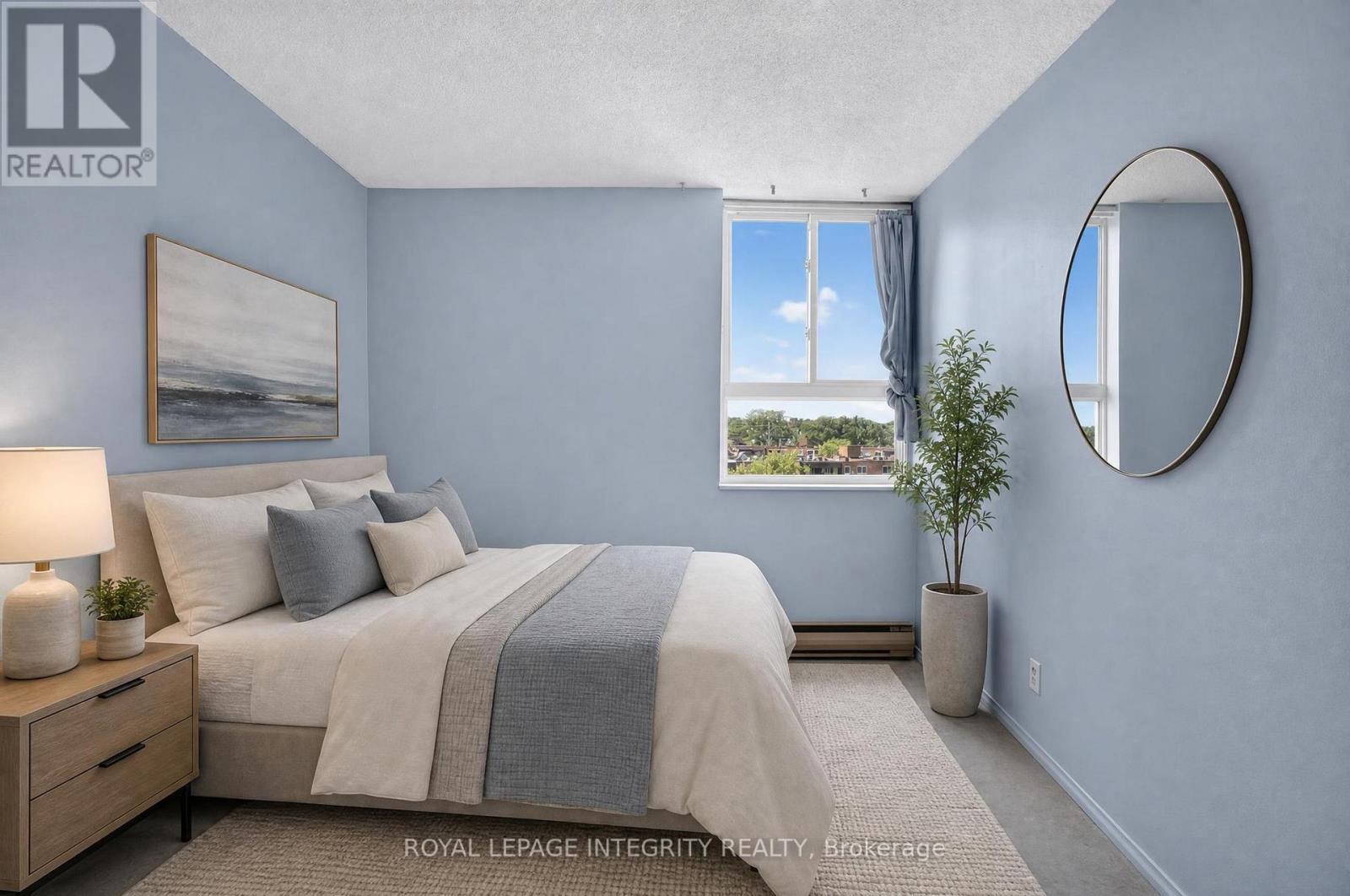 Previous photo virtually staged - 606 - 2000 Jasmine Crescent, Ottawa, ON - Indoor Photo Showing Bedroom