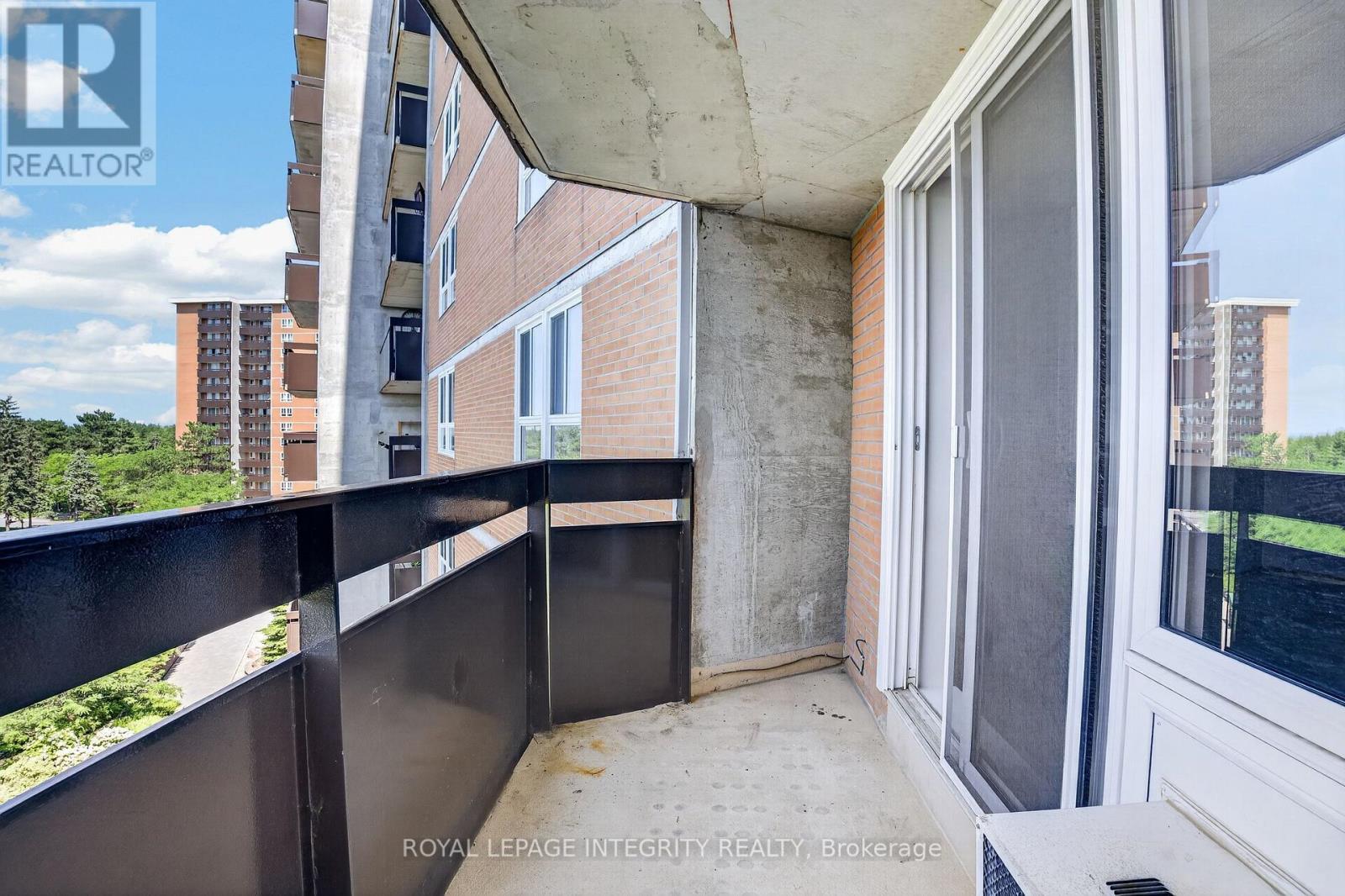 606 - 2000 Jasmine Crescent, Ottawa, ON - Outdoor With Balcony With Exterior