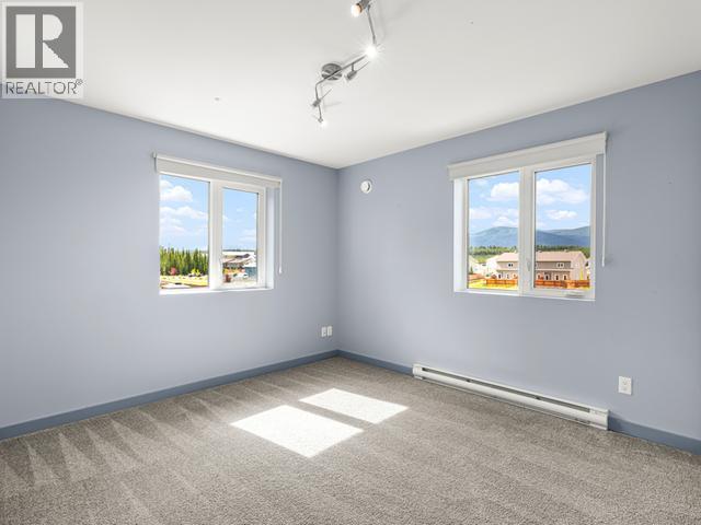 80 Iskoot Crescent, Whitehorse, YT - Indoor Photo Showing Other Room